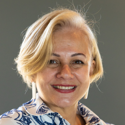 Simone de Sousa Dias