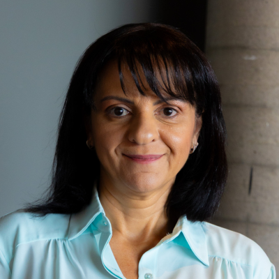 Simone Caixeta
